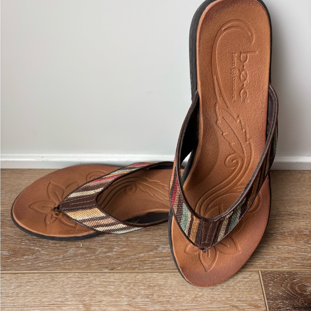 b.o.c. Women's Multicolor Striped Sandals